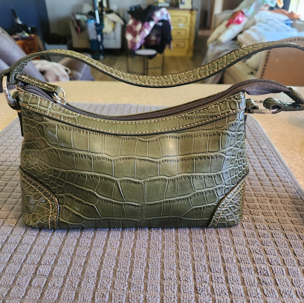Relic Alligator Embossed Small Handbag. No Flaws
